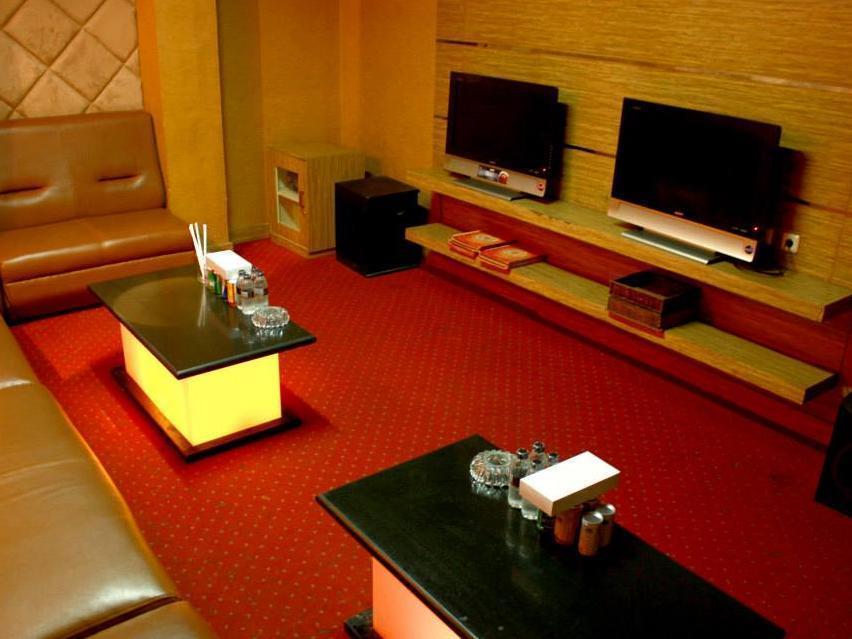 Mirah Hotel Cakarta Dış mekan fotoğraf