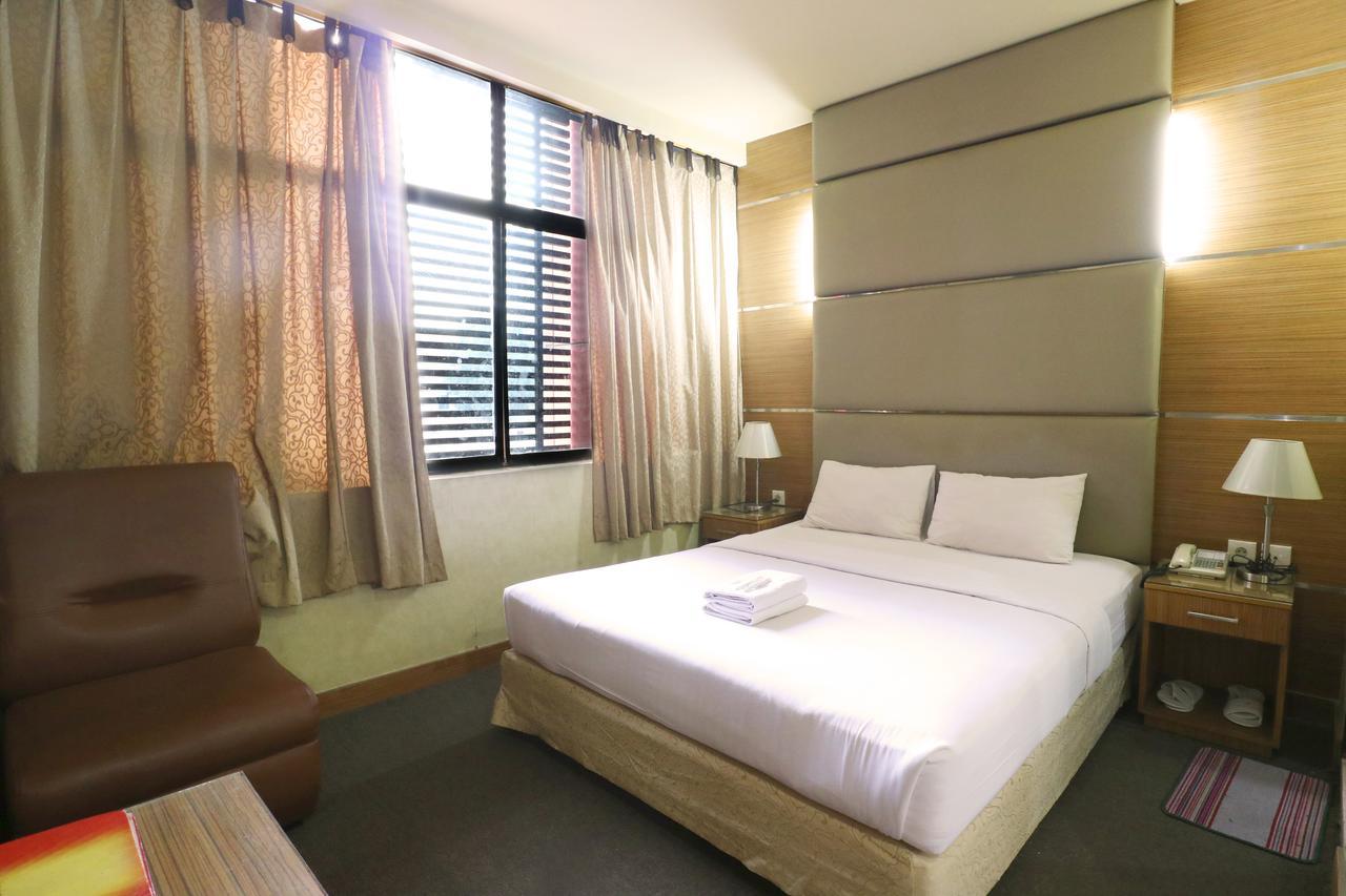 Mirah Hotel Cakarta Dış mekan fotoğraf